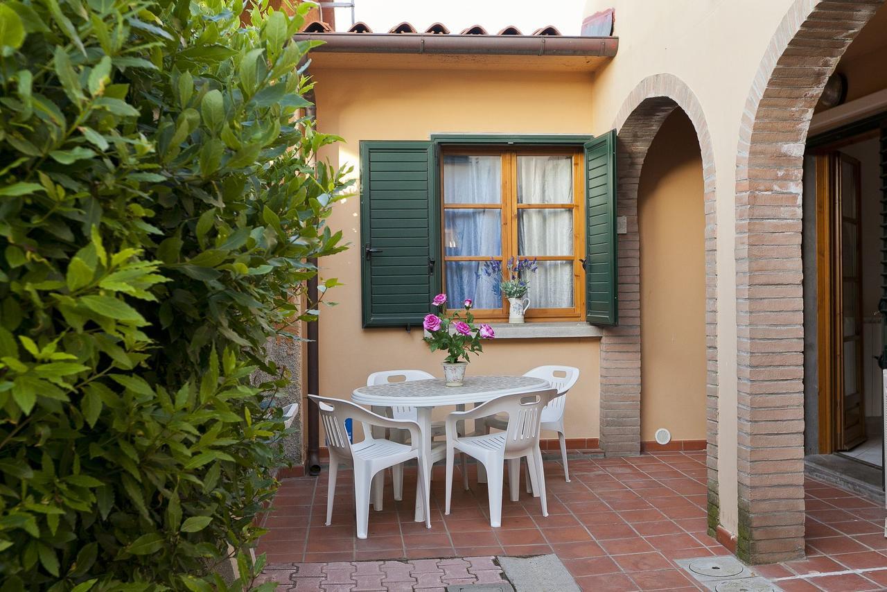 Aparthotel Borgo Guglielmo Marina di Cecina Exterior foto