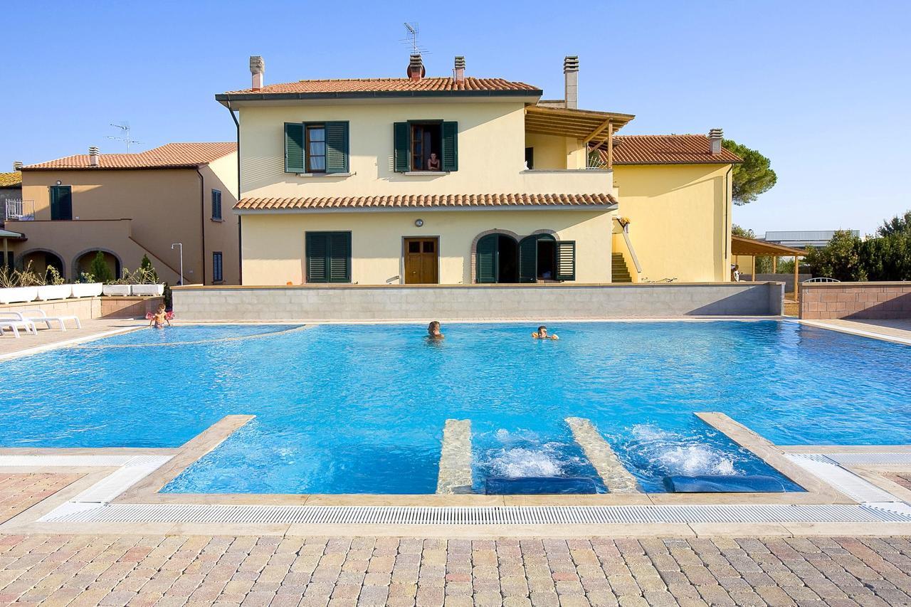 Aparthotel Borgo Guglielmo Marina di Cecina Exterior foto